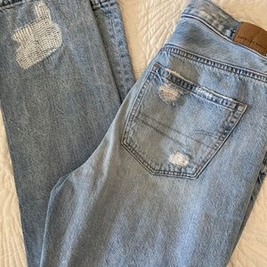 American Eagle mom jeans